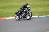 Vintage-motorcycle-club;eventdigitalimages;mallory-park;mallory-park-trackday-photographs;no-limits-trackdays;peter-wileman-photography;trackday-digital-images;trackday-photos;vmcc-festival-1000-bikes-photographs